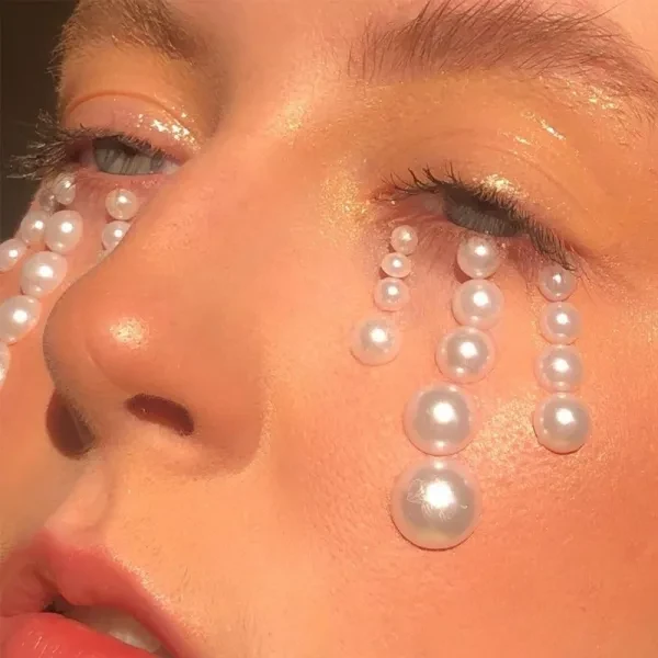 Shimmering Pearl Makeup Stickers - Skin-Friendly DIY Face & Nail Art (646pcs)