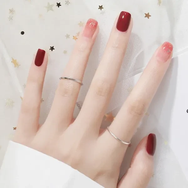 Shimmering Gray Nail Polish - Skin Friendly & Odorless - 10ml