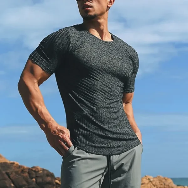 Men's Round Neck Short Sleeves T-shirt - Stylish & Versatile