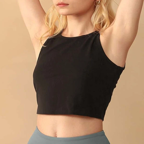 Black Crop Top - Summer-Ready & Stylish - Perfect for Casual Occasions & Yoga