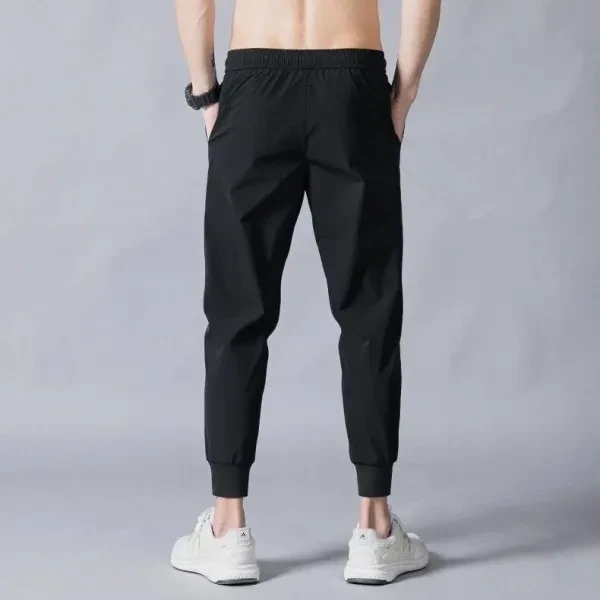 Solid Color Drawstring Closure Men Sports Trouser With Double Side pocket, Comfo