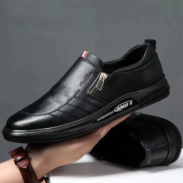 Black Leather Men's Loafers - Stylish & Comfortable