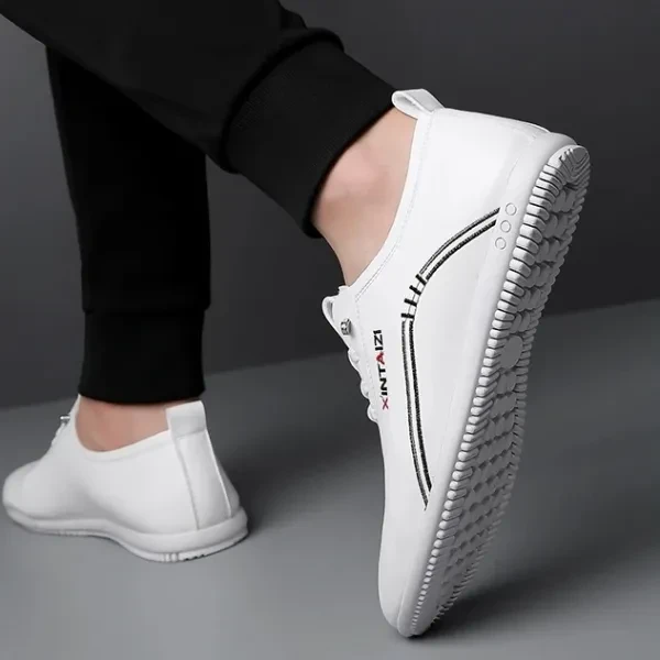 Letters Print PU Leather Slip On Men Flat Fashion Pointy Toe Flat Bottom Casual