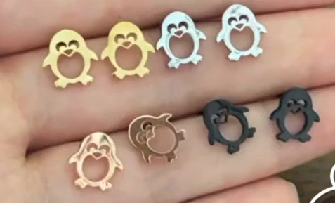 Chic Lightweight Drop Earrings – Elegant Design for Everyday Glam