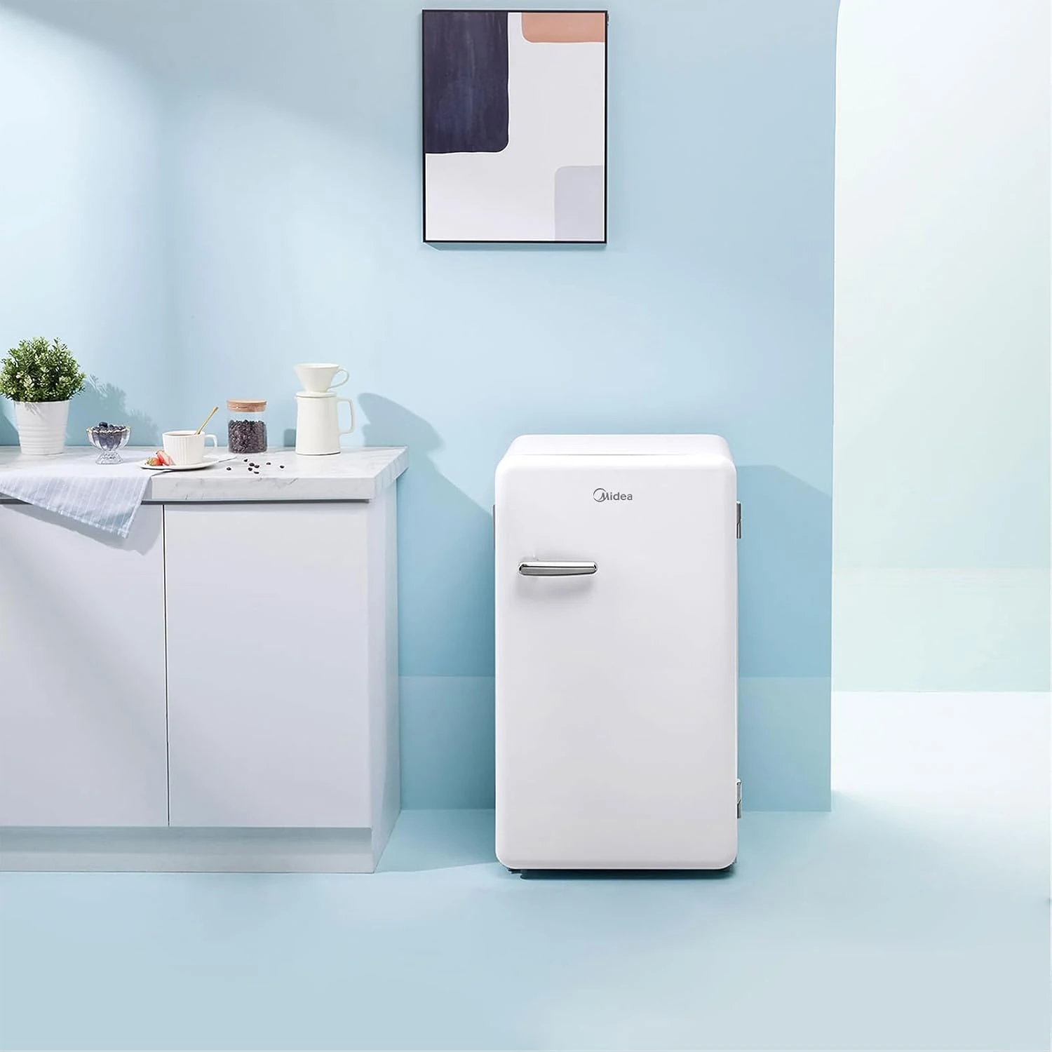 Midea 142L Gross Single Door Retro Style Refrigerator, Compact Size Free Standin