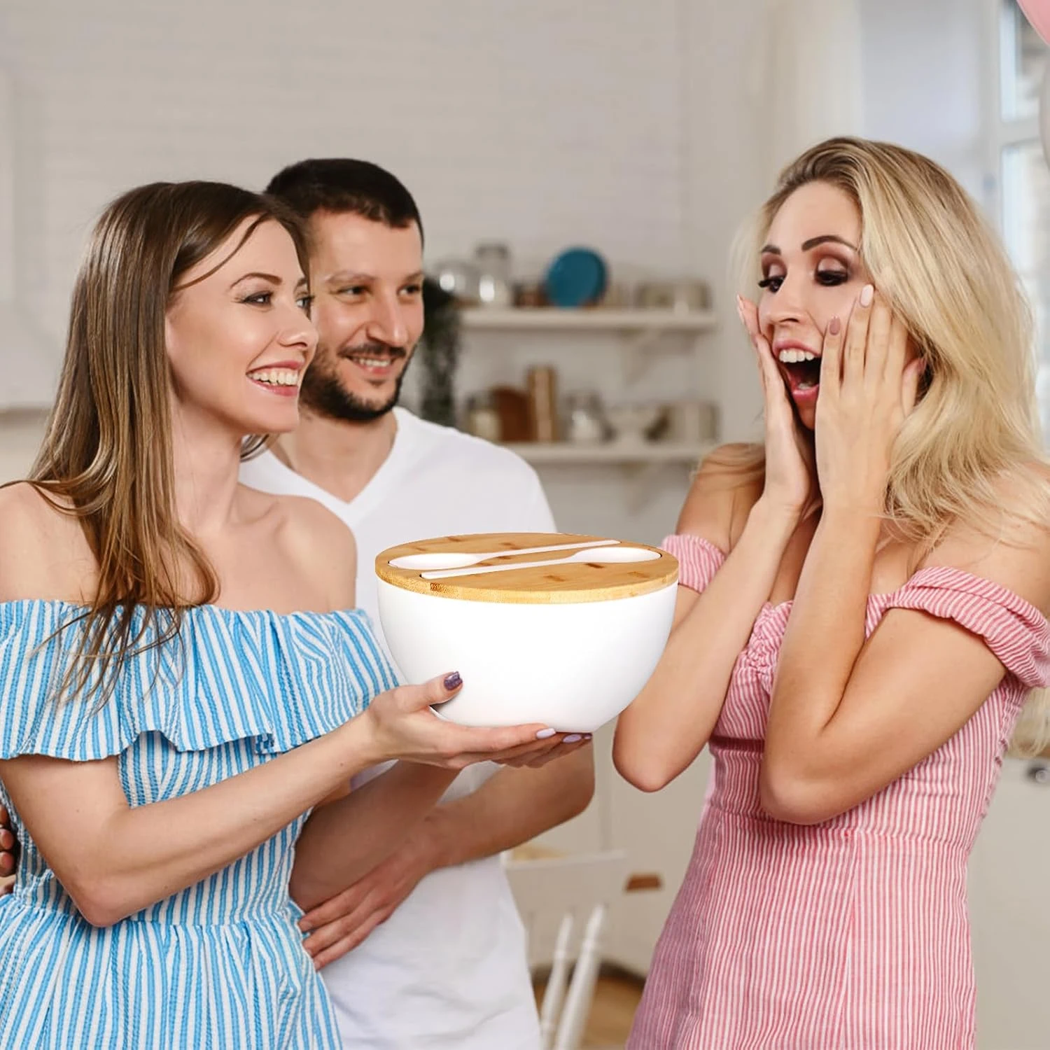 ShineMe Large Salad Bowl with Lid, Bamboo Fiber Salad Serving Bowl Set with Uten